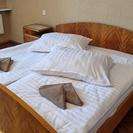 Apartament Rynek 7/1 Apartment Cieszyn  Ngoại thất bức ảnh
